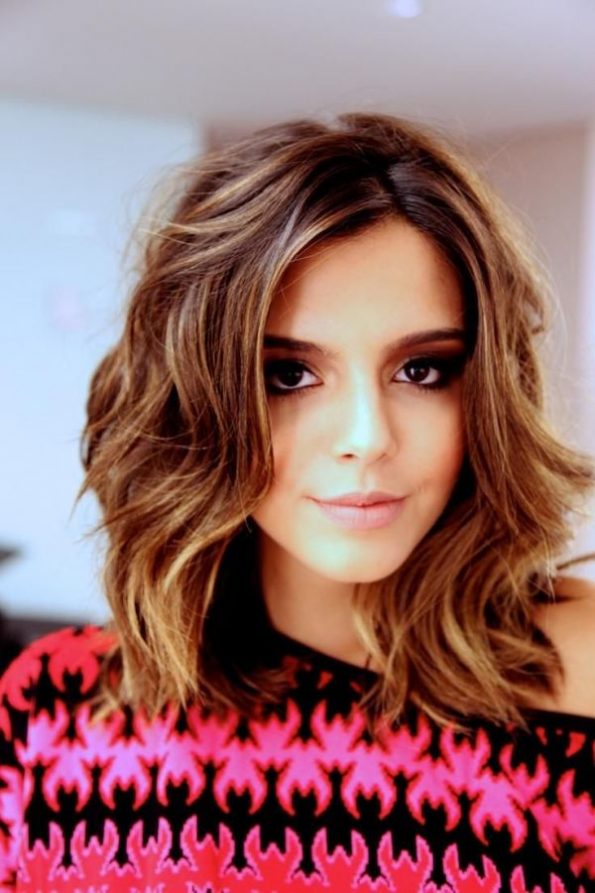 25 Medium Length Hairstyles for Moms You'll Want to Copy Now