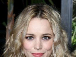 Best-Medium-Length-Hairstyles-24
