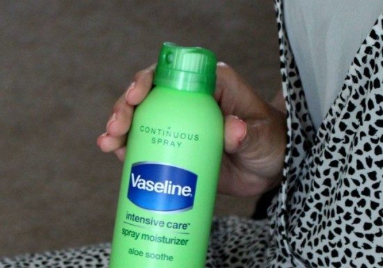 Vaseline Intensive Care Spray Moisturizer-01