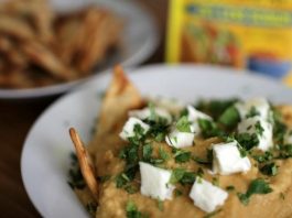 This taco hummus recipe i s easy, tasty and requires ingredients easily found in your local grocery store. With ingredients like fresh garlic and olive oil, you know it's got to be good!
