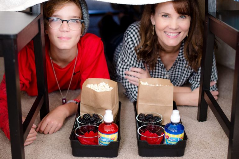 Your Guide to The Ultimate DIY Indoor Fort for Hours of Indoor Play