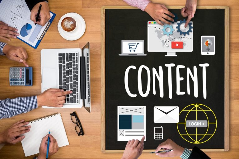 HOW TO MAKE MONEY BLOGGING IN ANY NICHE
