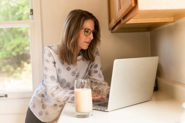 8 Reasons Why You Need To Limit Your Screen-time