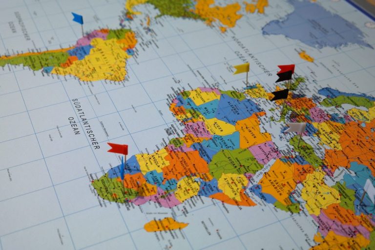 How And Why You Should Raise Your Kids To Be Bilingual