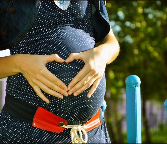 pregnant mom