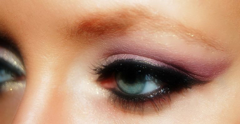eye shadow