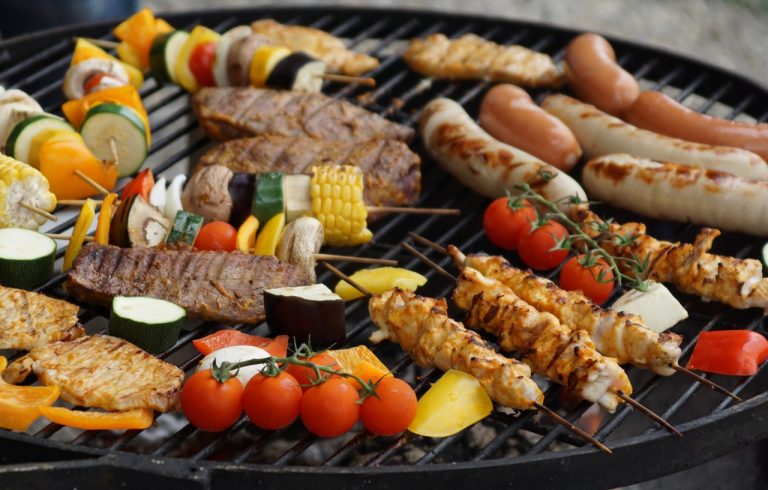 The Best Outdoor Party Menu