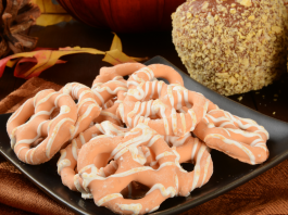 halloween themed snacks, halloween themed food, halloween party snacks, halloween recipe ideas